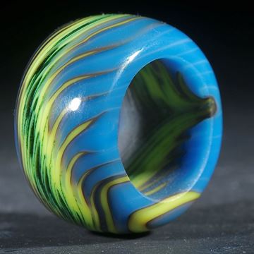 Fusing-Glas-Ring, blau-gelb gestreift
