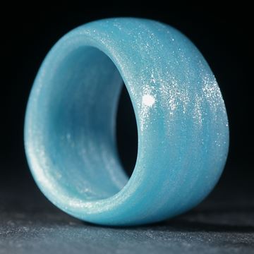 Glasfaser Fingerring, handgewickelt (Theaterfarbe Hellblau mit Perlglanzpigment Mira Silber)