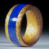 Goldtexring mit eingearbeitetem Lapislazuli