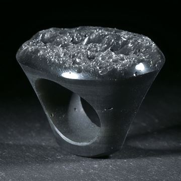 Obsidian mit Naturoberfläche, D17.2mm