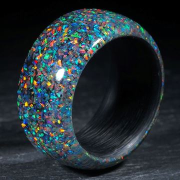 Ring aus synthetischem Opal