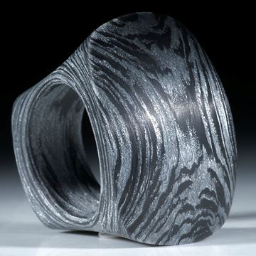 Carbonring handgewickelt mit Glasfaser Alu metallic, stumpfviereckiger Tafelring matt