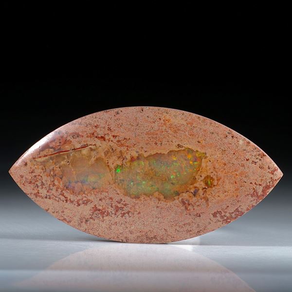 Feueropal Navette, leicht bombiert ca.55x27.5x7mm