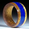 Goldtexring mit eingearbeitetem Lapislazuli