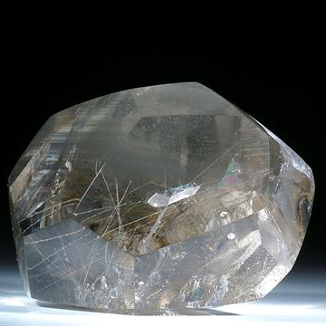 Rutilquarz mit schwebenden Kristalleinschlüssen