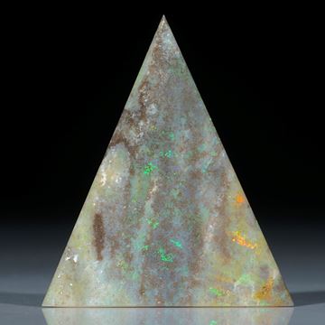 Edelopal Andamooka Australien, Dreieckform ca.47x41x3mm