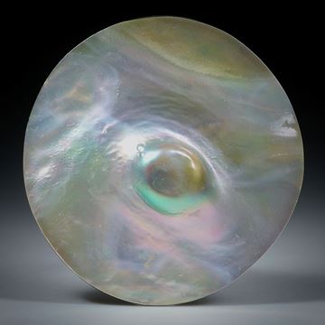 Perlmutterscheibe runde Form mit eingewachsener Perle ca.39x38x8.5mm