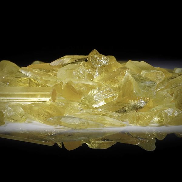 Goldberyllkristalle 1 Lot 272.27ct.  Kristalle von ca.15 bis 20mm Länge