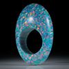 Edelsteinring synthetischer Opal, im Verlauf geschliffen und poliert