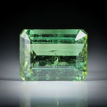 Turmalin Treppenschliff 4.54ct.  11.4x8.7x5.4mm