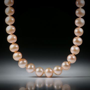 Perlencollier Süsswasser, Durchmesser 8.5 - 9mm, Gesamtlänge 46cm, geknüpft, mit Goldverschluss