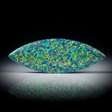 Navette aus synthetischem Opal, beidseitig bombiert und poliert ca.60x21x8mm