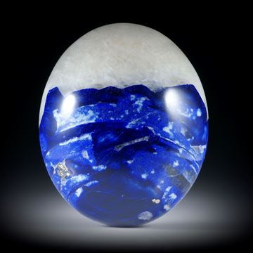Lasurit-Kristall in Marmor, ovaler Cabochon ca.36x30x11.5mm
