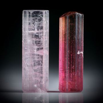 Turmalinkristall Paar, bicolor, total 14.59ct. mit angeschliffenen Standflächen, ca.20.5x7x5.5mm und ca.20x6x5mm