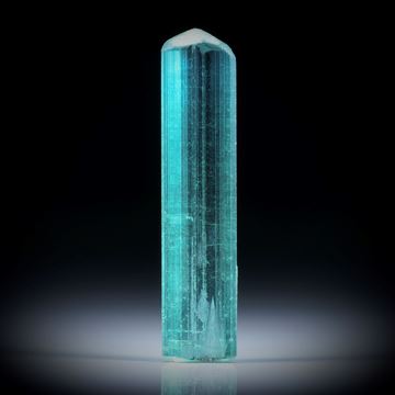 Turmalinkristall 12.22ct. mit angeschliffener Standfläche, ca.31x7x5mm