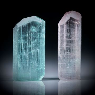 Turmalinkristall Paar, total 21.17ct. mit angeschliffenen Standflächen, ca.18.5x9.5x7mm und ca.20x7x7mm