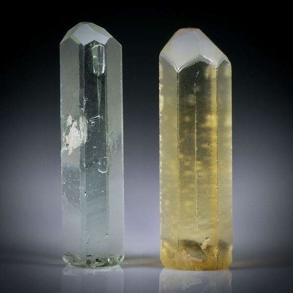 Aquamarin und Goldberyll Kristalle 16.81ct.  Ca.23x7x5mm und 23x7x6mm