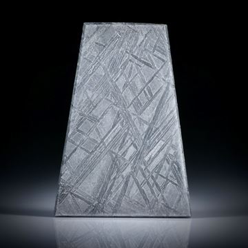Eisenmeteorit mit geätzter Oberfläche, Trapez ca.27x19x2.5mm