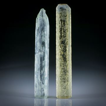 Beryll Kristall Paar 61.71ct. Goldberyll und Heliodor ca.57x9x6mm und 54x8.5x8mm