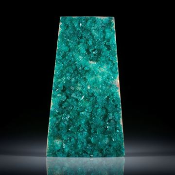 Dioptaskristalle auf Muttergestein, Trapezform ca.51x18x10mm