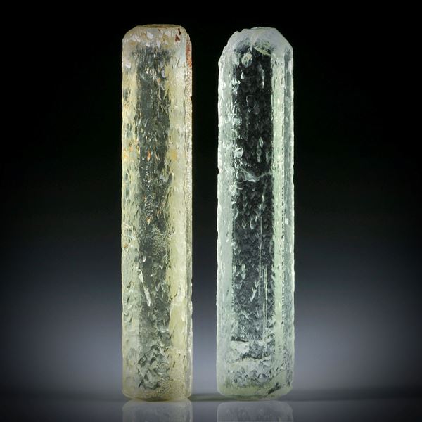 Beryll Kristall Paar 26.23ct. ca.35x7x6mm und 34x7x5mm