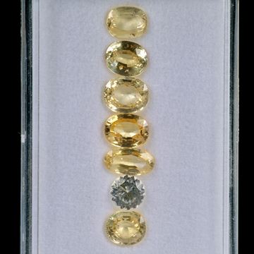 Saphir Ceylon unerhitzt 9.23ct. Lot aus 7 Steinen, Grösse ca.6-8mm