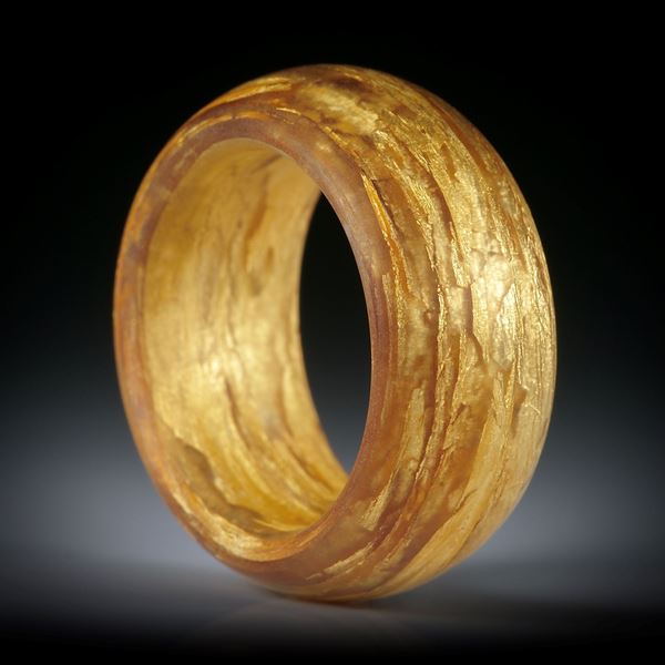 Ring aus Glasfaser mit Blattgold, aussen bombiert und Innenkanten gerundet, Feinmatt, Breite 11mm, Innendurchmesser 18.7mm